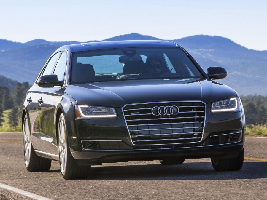 Audi A8 L 4.0T Quattro (D4) 2014 года  (NA) (фото 3 из 12)